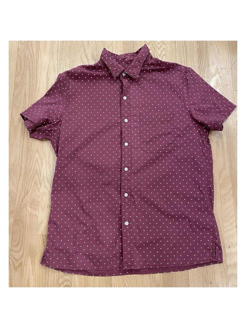 American Eagle Outfitters Y2K Inspired Burgundy Button Up Short Sleeve Size M